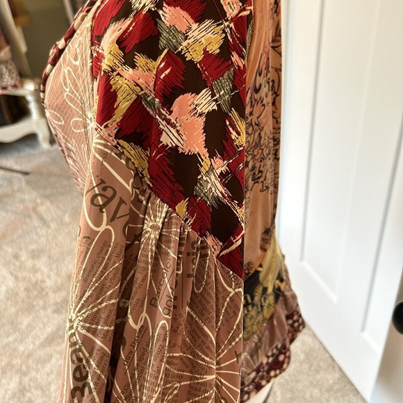 2 piece Tank top and belted over jacket “nothing matches” newspaper print fabric - Picture 5 of 17